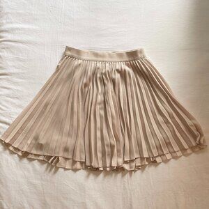 Aritzia Babaton Pleated Skirt